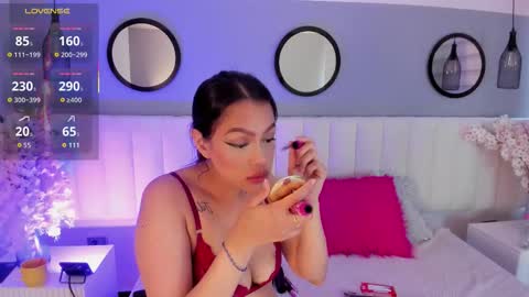 mila_hank online show from 11.04.25