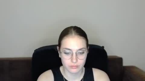 mila_keyy online show from 04.19.26