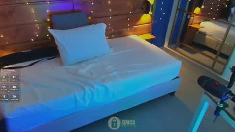 Milena  online show from 10.20.25