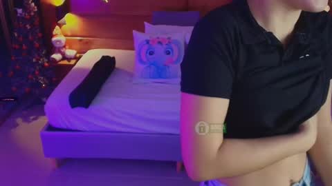 Milena  online show from 11.22.25