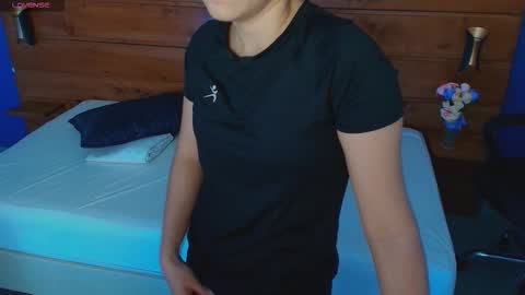 Milena  online show from 11.28.25