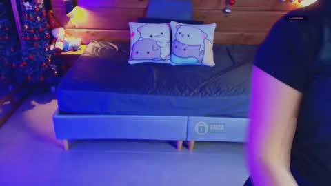 Milena  online show from 12.17.25