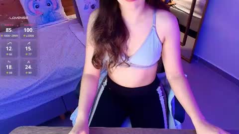Snapshot of mila_kiitty chatting on 06.28.26 Milena online show from 06.28.26