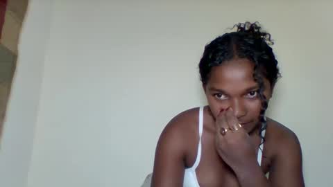 mila_lunah online show from 04.18.26