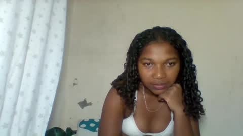 Snapshot of mila_lunah chatting on 05.03.26 mila_lunah online show from 05.03.26