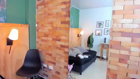 Snapshot of mila_samy chatting on 09.11.25 Mila and samy online show from 09.11.25