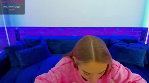 Snapshot of milaaddam chatting on 11.13.25 Milla online show from 11.13.25