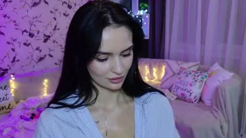 Mila online show from 08.07.26