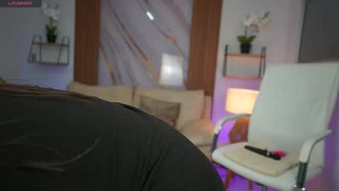 milacrave online show from 10.01.25