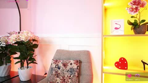 milacrave online show from 02.21.26