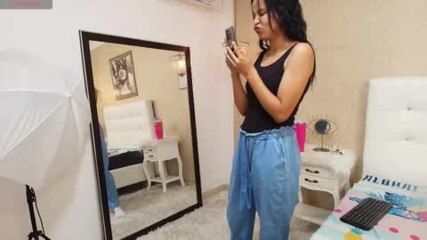 miladiosa online show from 01.19.26