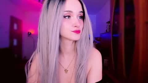 Snapshot of miladyjolie chatting on 02.03.26 MiladyJolie online show from 02.03.26