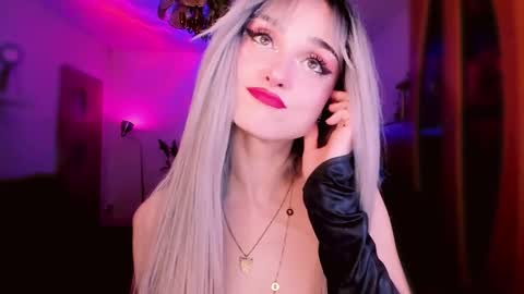 Snapshot of miladyjolie chatting on 03.01.26 MiladyJolie online show from 03.01.26