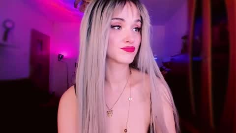 Snapshot of miladyjolie chatting on 03.03.26 MiladyJolie online show from 03.03.26