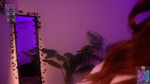 Snapshot of milaflameee_ chatting on 05.28.26 Mila . online show from 05.28.26