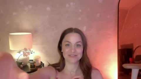 Snapshot of milafleur chatting on 11.18.25 Mila Fleur online show from 11.18.25