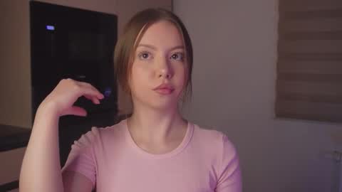 Snapshot of milaice chatting on 03.14.26 Mila online show from 03.14.26