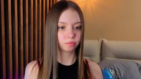 Mila online show from 05.06.26