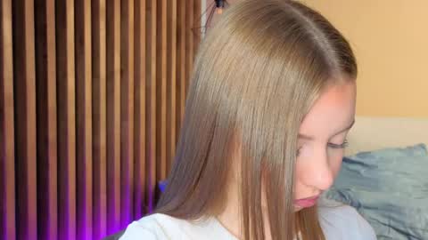 Mila online show from 05.17.26