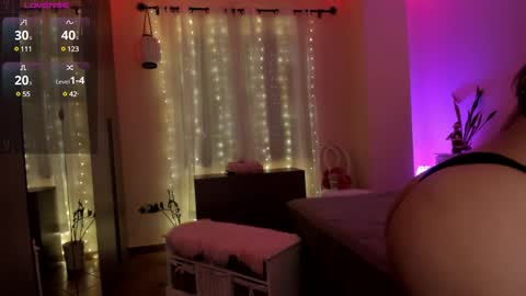 Snapshot of milamaee chatting on 12.28.24 Mila Mae online show from 12.28.24