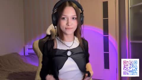 Snapshot of milamiuu chatting on 02.28.26 milamiuu online show from 02.28.26