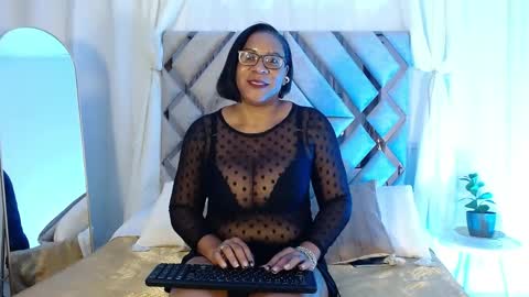 Snapshot of milamonroexx chatting on 05.09.26 MilaMonroeXX online show from 05.09.26