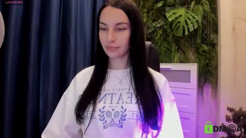 Snapshot of milana_miln chatting on 06.01.26 Milana online show from 06.01.26
