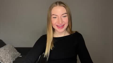 Milana online show from 02.05.25