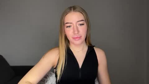 Milana online show from 02.10.25