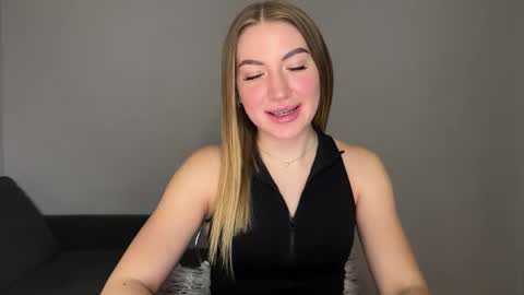 Milana online show from 02.17.25