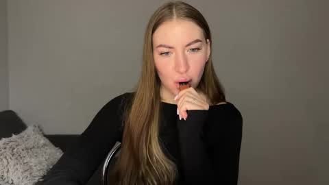 Milana online show from 03.03.25