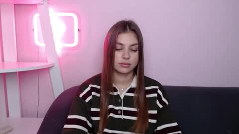 milanaangelas online show from 03.21.26