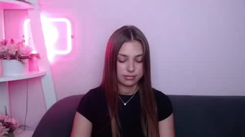 Snapshot of milanaangelas chatting on 07.20.26 milanaangelas online show from 07.20.26