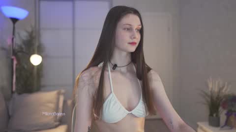 Snapshot of milanabaileys chatting on 02.12.25 Milana online show from 02.12.25