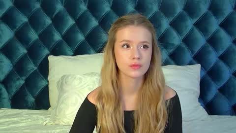 MilanaBalmain online show from 12.03.25