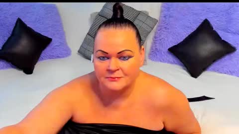 Lana online show from 11.30.25