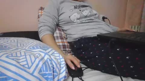 milanako online show from 01.06.25