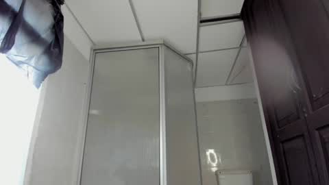 Snapshot of milanhtx2 chatting on 01.08.25 milanx2 online show from 01.08.25