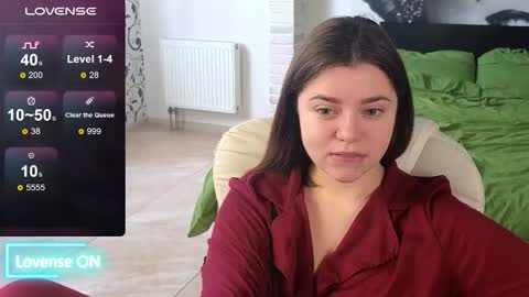 Snapshot of milania_hot_foxy chatting on 02.06.26 Mila online show from 02.06.26