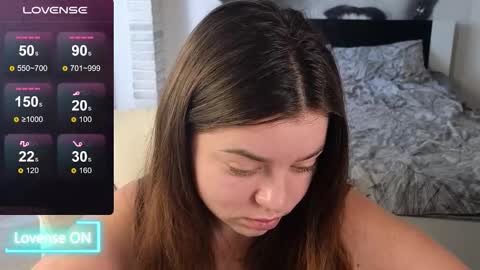 Snapshot of milania_hot_foxy chatting on 02.19.26 Mila online show from 02.19.26