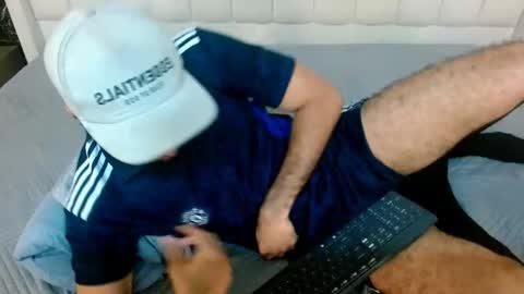 milanzaire online show from 12.19.25