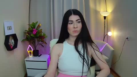 Snapshot of milasecretsss chatting on 03.20.26 milasecretsss online show from 03.20.26