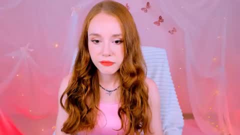 Snapshot of milasiren chatting on 06.30.26 Mila online show from 06.30.26