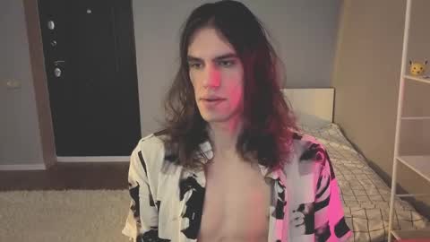 Snapshot of milaslovv chatting on 04.27.26 Mila online show from 04.27.26