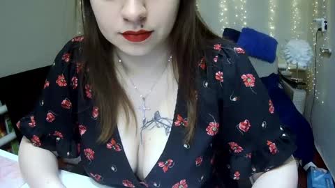 Milaxcute online show from 05.17.26