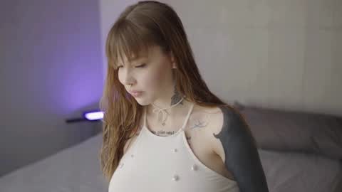 Snapshot of mileeena chatting on 01.23.25 M Telegram mamagotachannel online show from 01.23.25