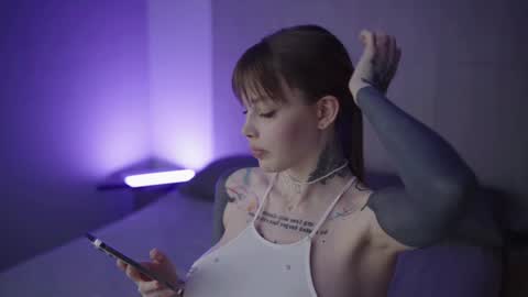 Snapshot of mileeena chatting on 01.23.25 M Telegram mamagotachannel online show from 01.23.25