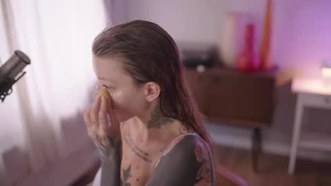 Snapshot of mileeena chatting on 03.02.25 M Telegram mamagotachannel online show from 03.02.25