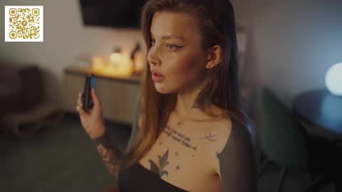 Snapshot of mileeena chatting on 09.27.25 M Telegram mamagotachannel online show from 09.27.25