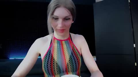 Milena Hardy online show from 09.19.25